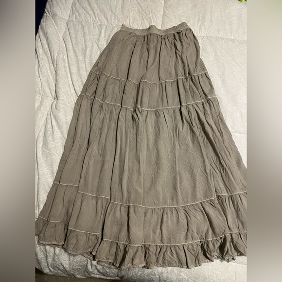 American Eagle Long Skirt - Picture 2 of 2